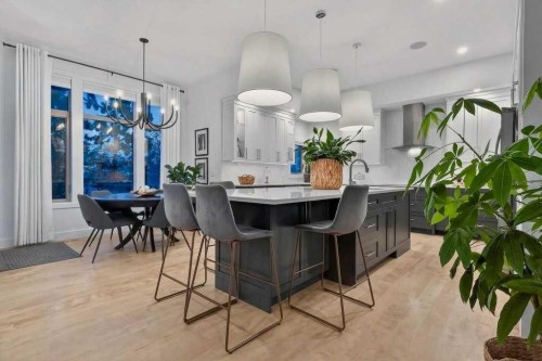 55 Cougar Plateau Circle Sw, Calgary, AB - Indoor Photo Showing Dining Room