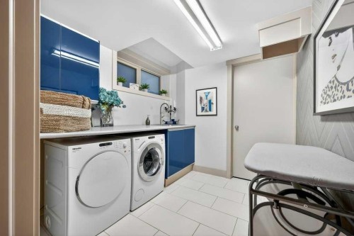 55 Cougar Plateau Circle Sw, Calgary, AB - Indoor Photo Showing Laundry Room