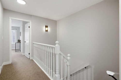 3426 5 Avenue Nw, Calgary, AB - Indoor Photo Showing Other Room