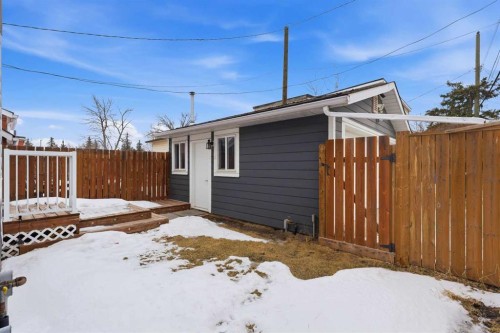 3426 5 Avenue Nw, Calgary, AB - Outdoor With Exterior