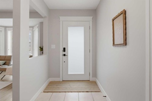 3426 5 Avenue Nw, Calgary, AB - Indoor Photo Showing Other Room