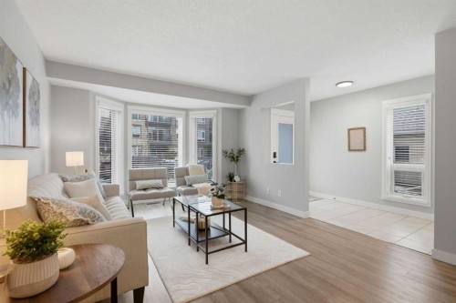 3426 5 Avenue Nw, Calgary, AB - Indoor Photo Showing Living Room