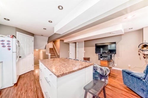 36 Castleglen Way Ne, Calgary, AB - Indoor