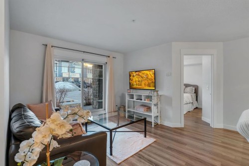 3104-11 Mahogany Row Se, Calgary, AB - Indoor Photo Showing Living Room