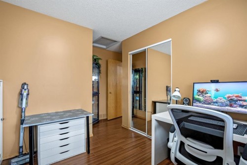 10 Madison Court, Strathmore, AB - Indoor