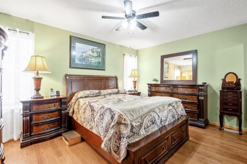 10 Madison Court, Strathmore, AB - Indoor Photo Showing Bedroom