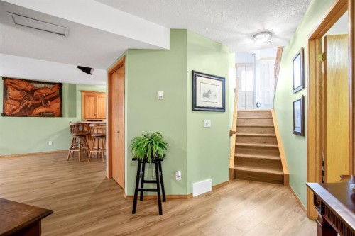 10 Madison Court, Strathmore, AB - Indoor Photo Showing Other Room