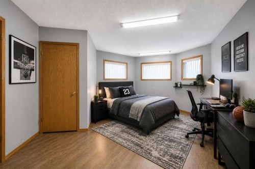 10 Madison Court, Strathmore, AB - Indoor Photo Showing Bedroom