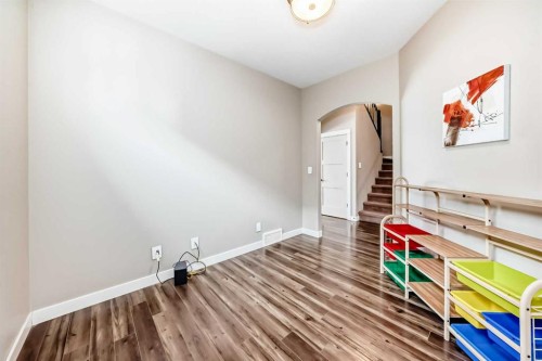 153 Van Slyke Way, Red Deer, AB - Indoor Photo Showing Other Room