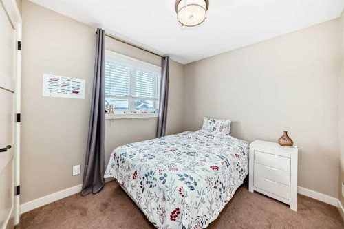 153 Van Slyke Way, Red Deer, AB - Indoor Photo Showing Bedroom