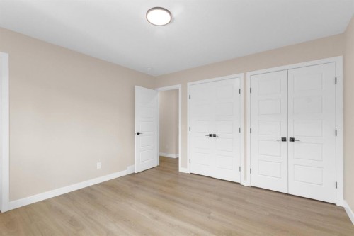 956 Bracewood Rise Sw, Calgary, AB - Indoor Photo Showing Other Room