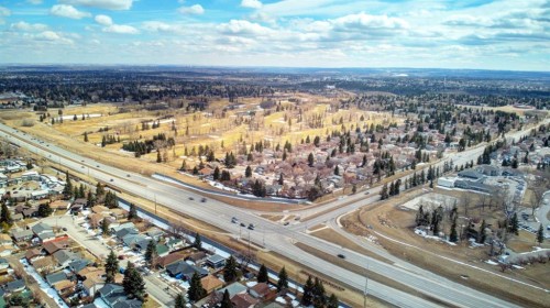 956 Bracewood Rise Sw, Calgary, AB - Outdoor With View