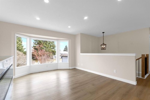 956 Bracewood Rise Sw, Calgary, AB - Indoor