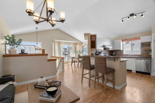 78 Hidden Spring Green Nw, Calgary, AB - Indoor