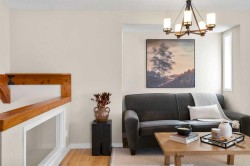 78 Hidden Spring Green NW Calgary, AB T3A 5N1