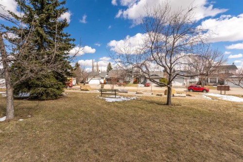 303 Coventry Close Ne, Calgary, AB - Outdoor With View