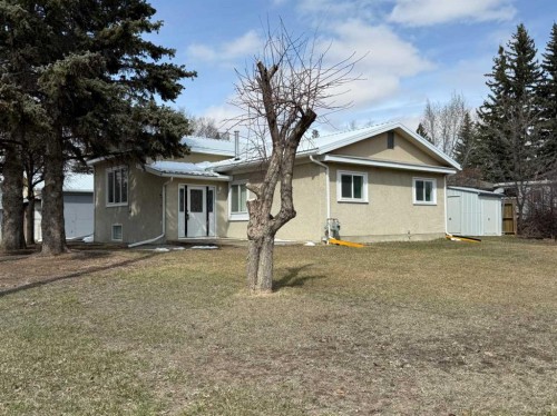 104 7 Avenue North, Vulcan, AB - Outdoor