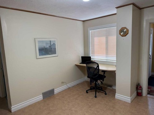 104 7 Avenue North, Vulcan, AB - Indoor