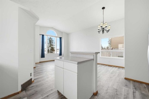 3710 Catalina Boulevard Ne, Calgary, AB - Indoor Photo Showing Other Room