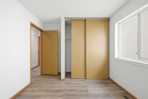 3710 Catalina Boulevard Ne, Calgary, AB - Indoor Photo Showing Other Room