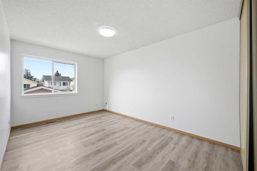 3710 Catalina Boulevard Ne, Calgary, AB - Indoor Photo Showing Other Room