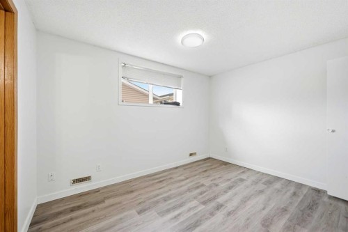 3710 Catalina Boulevard Ne, Calgary, AB - Indoor Photo Showing Other Room