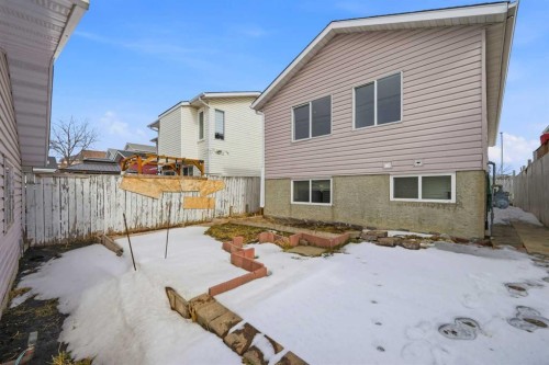 3710 Catalina Boulevard Ne, Calgary, AB - Outdoor With Exterior