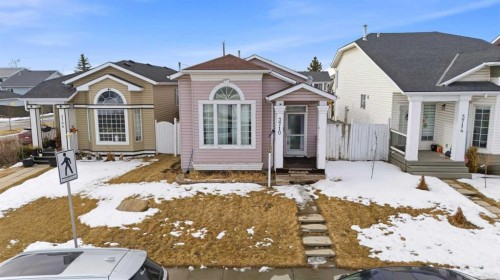 3710 Catalina Boulevard Ne, Calgary, AB - Outdoor With Facade