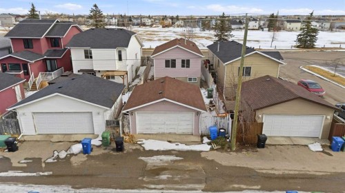 3710 Catalina Boulevard Ne, Calgary, AB - Outdoor