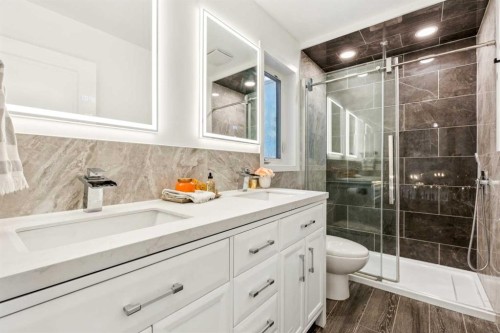 5 Mckenzie Lake Point Se, Calgary, AB - Indoor Photo Showing Bathroom