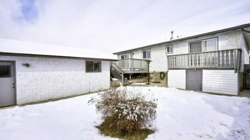 103 Rundlehorn Crescent Ne, Calgary, AB - Outdoor