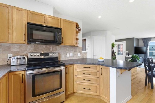 66 Auburn Bay Crescent Se, Calgary, AB - Indoor Photo Showing Kitchen