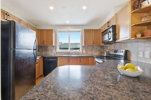 66 Auburn Bay Crescent Se, Calgary, AB - Indoor Photo Showing Kitchen