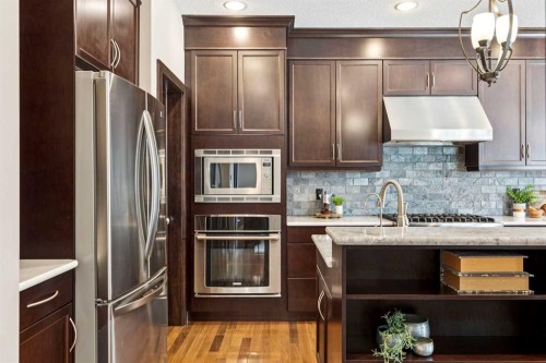 25 Mahogany Square Se, Calgary, AB - Indoor Photo Showing Kitchen With Upgraded Kitchen