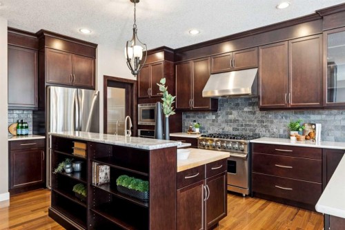 25 Mahogany Square Se, Calgary, AB - Indoor Photo Showing Kitchen With Upgraded Kitchen