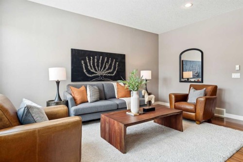 25 Mahogany Square Se, Calgary, AB - Indoor Photo Showing Living Room