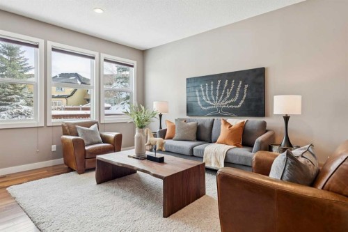 25 Mahogany Square Se, Calgary, AB - Indoor Photo Showing Living Room