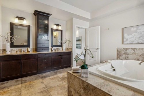 25 Mahogany Square Se, Calgary, AB - Indoor Photo Showing Bathroom