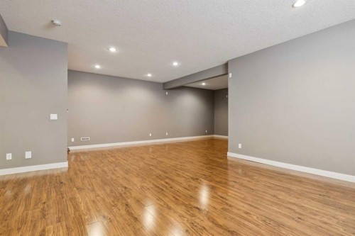 25 Mahogany Square Se, Calgary, AB - Indoor Photo Showing Other Room