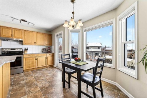 219 Hidden Ranch Circle Nw, Calgary, AB - Indoor