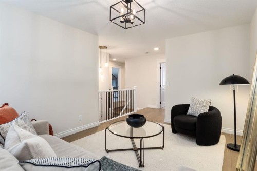 665 Legacy Woods Circle Se, Calgary, AB - Indoor Photo Showing Living Room