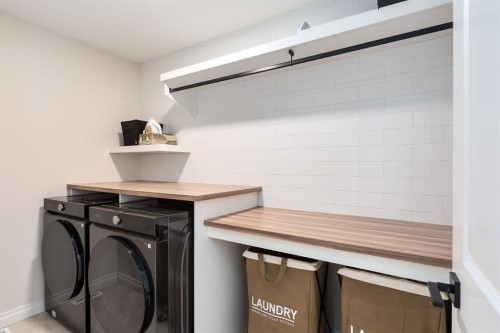 665 Legacy Woods Circle Se, Calgary, AB - Indoor Photo Showing Laundry Room