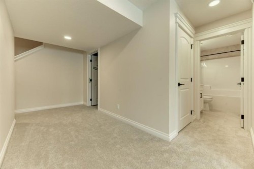 665 Legacy Woods Circle Se, Calgary, AB - Indoor Photo Showing Other Room