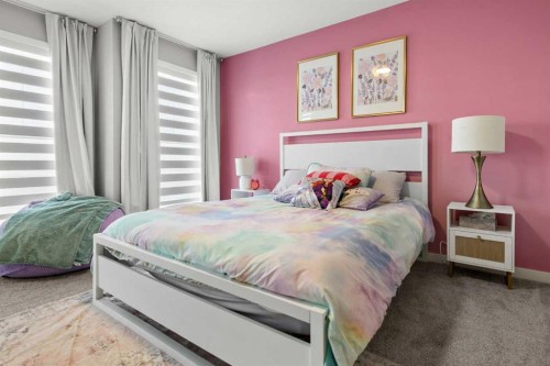 243 Silver Spruce Grove Sw, Calgary, AB - Indoor Photo Showing Bedroom