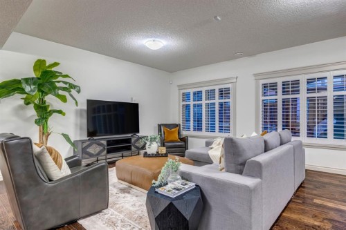 151 Mahogany Bay Se, Calgary, AB - Indoor Photo Showing Living Room