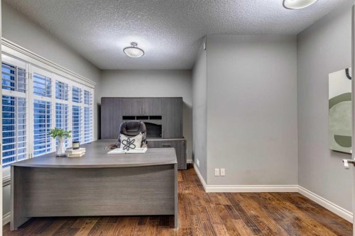 151 Mahogany Bay Se, Calgary, AB - Indoor Photo Showing Office