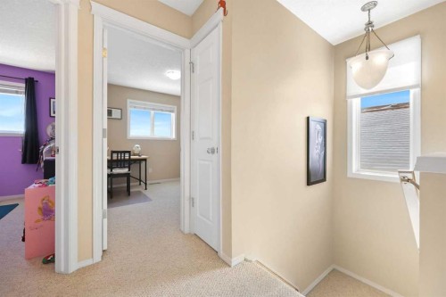40 Eversyde Circle Sw, Calgary, AB - Indoor Photo Showing Other Room