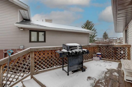 16 Martingrove Mews Ne, Calgary, AB - Outdoor With Exterior