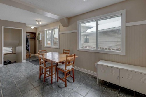 16 Martingrove Mews Ne, Calgary, AB - Indoor Photo Showing Dining Room