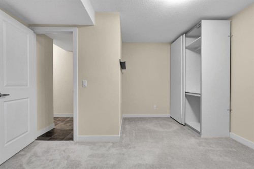 249 Sage Hill Grove Nw, Calgary, AB - Indoor Photo Showing Other Room